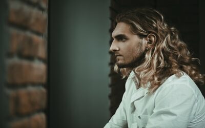 Men’s Hairstyles for Long Curly Hair