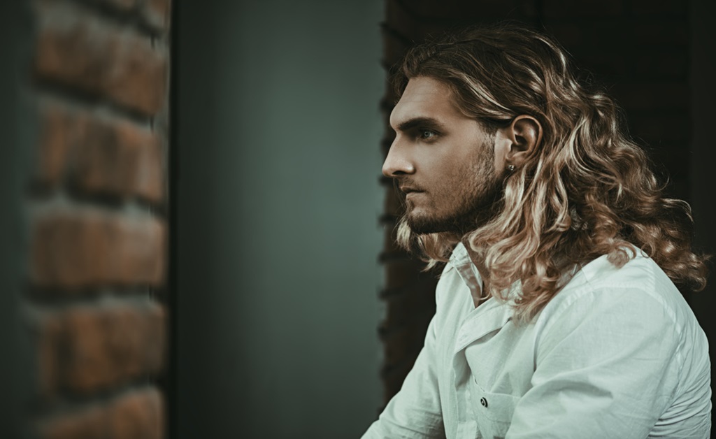 Men's Hairstyles for Long Curly Hair