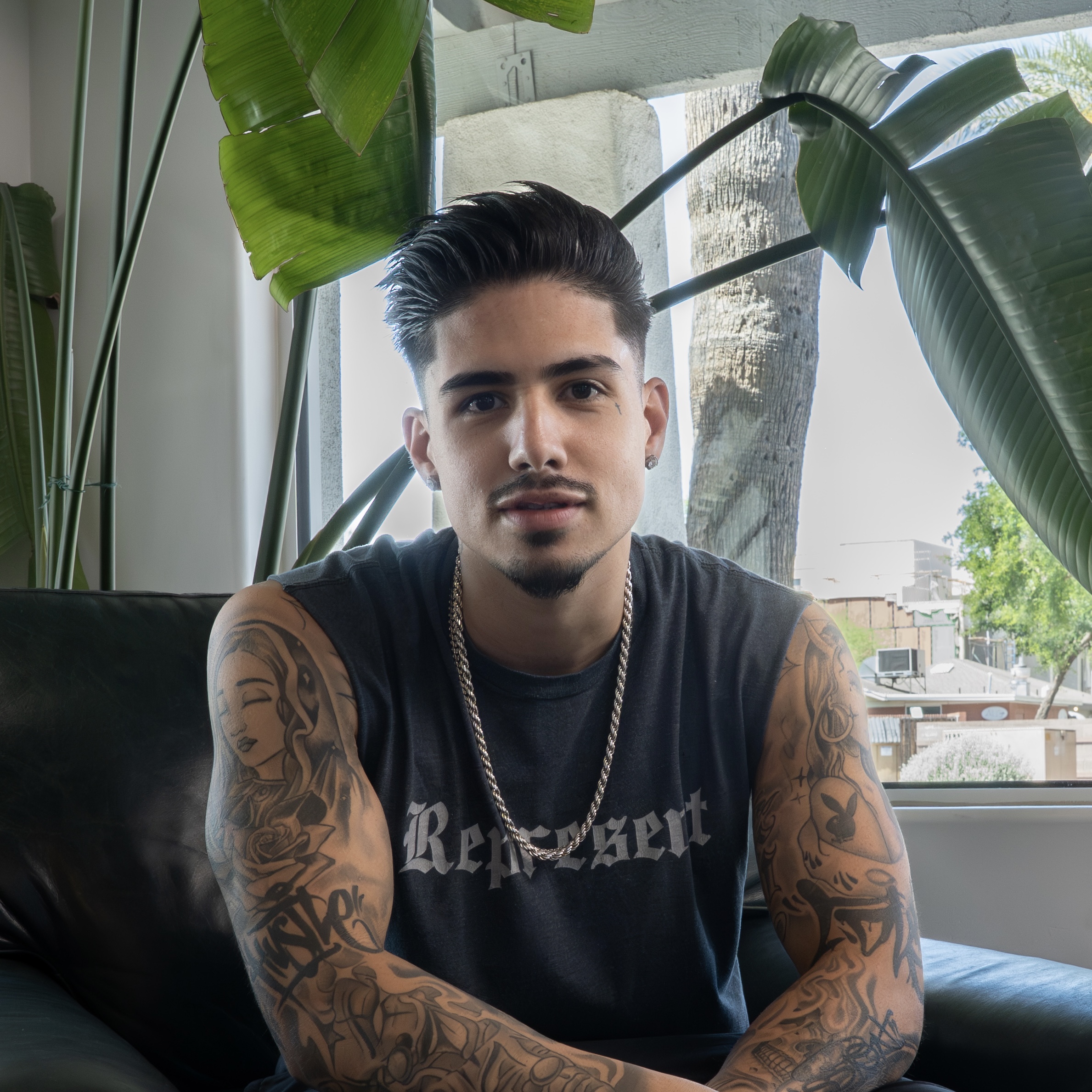 Professional scottsdale barber doing a fresh cut